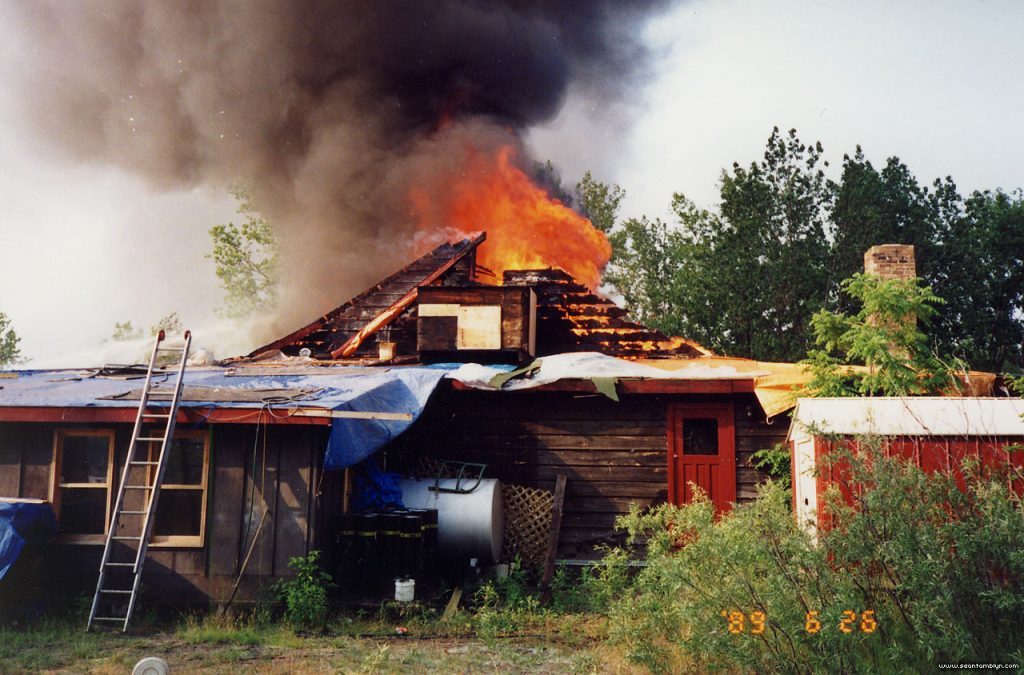 1989 AIA Clubhouse Fire, Algonquin Island, Toronto Islands
